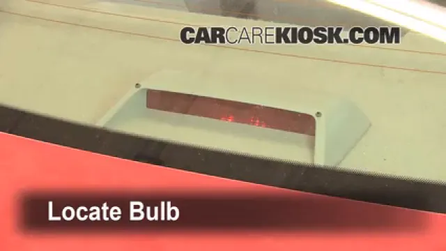 2005 Ford Five Hundred SEL 3.0L V6 Éclairage Feu de freinage central (remplacer l'ampoule)